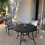 Tenuta La Pomona منزل ريفي أوستوني